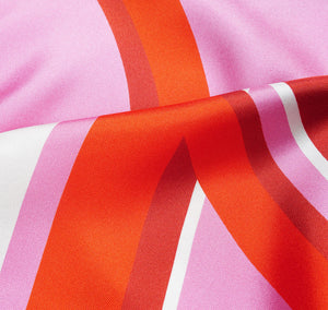 Sustainably handcrafted Sésam modernist femme italian silk twill scarf closeup